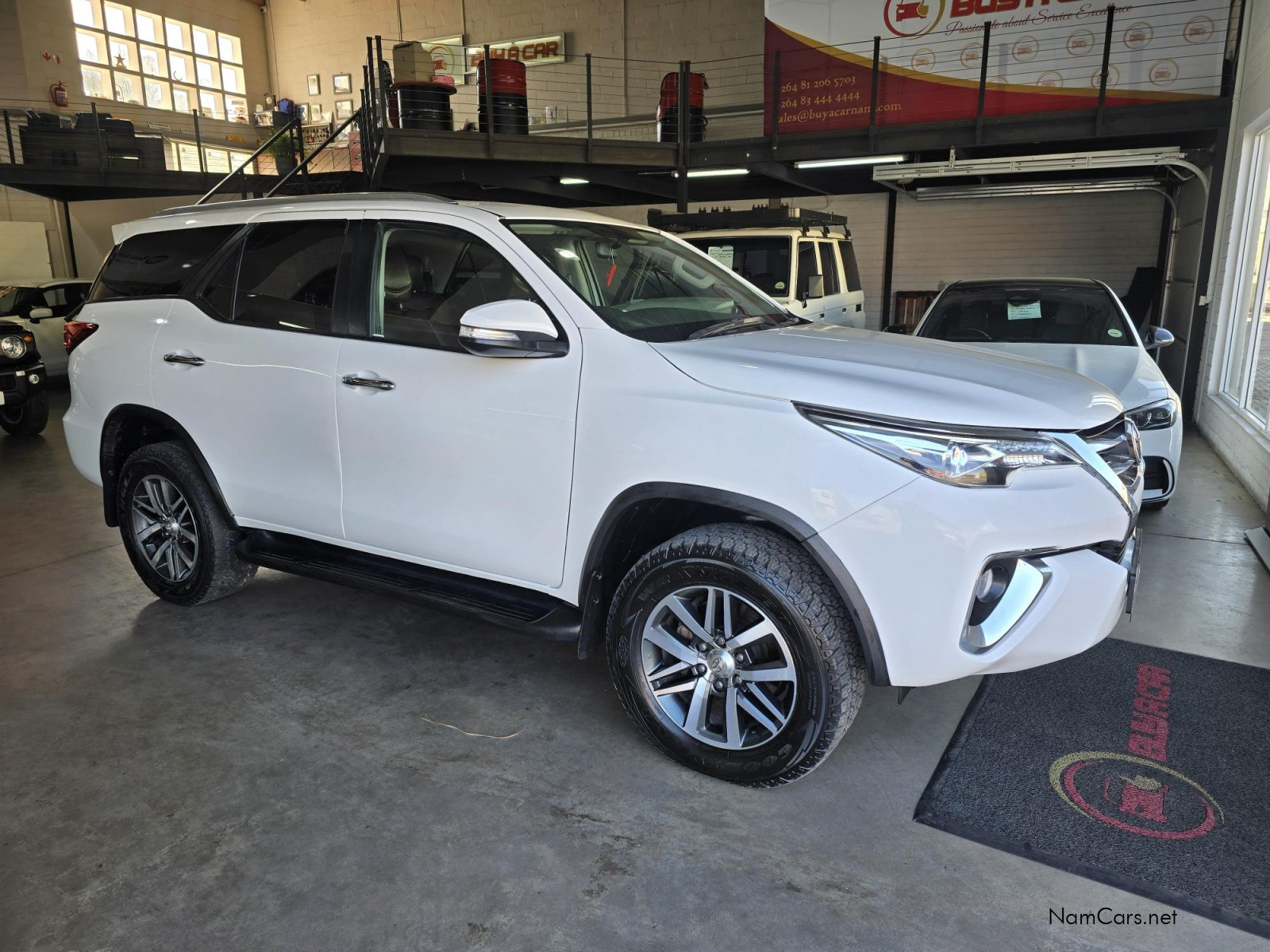 2017 Toyota Fortuner photo 1