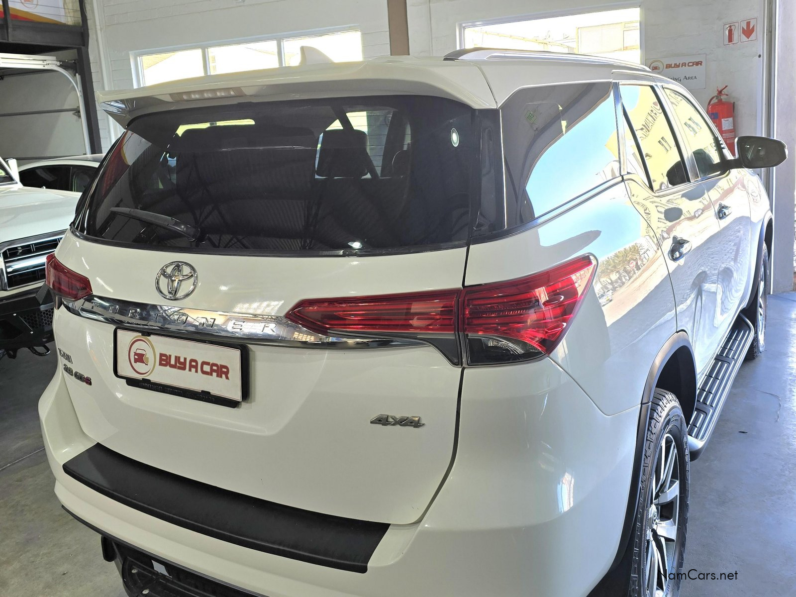 2017 Toyota Fortuner photo 5
