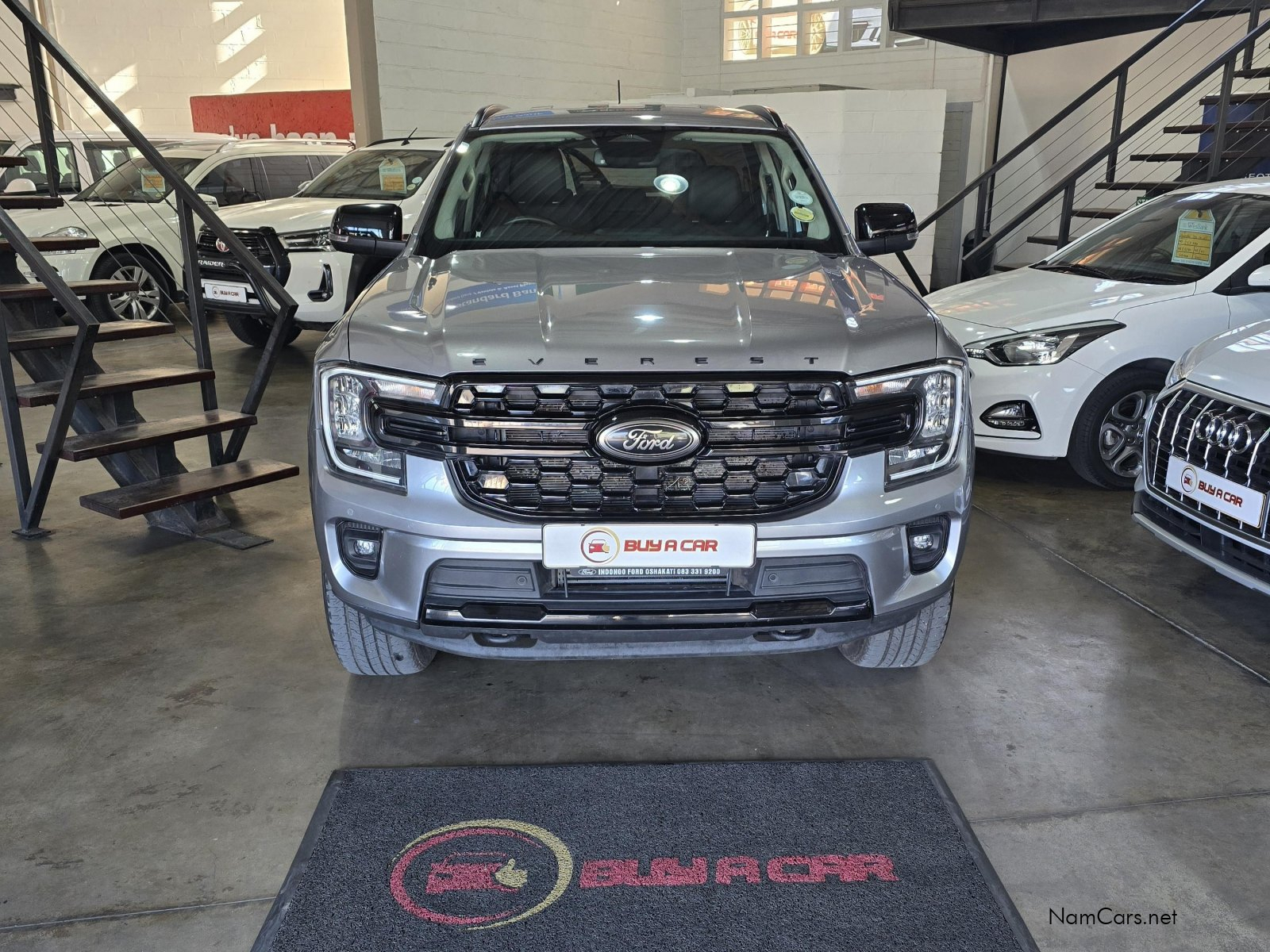 2023 Ford Everest photo 2