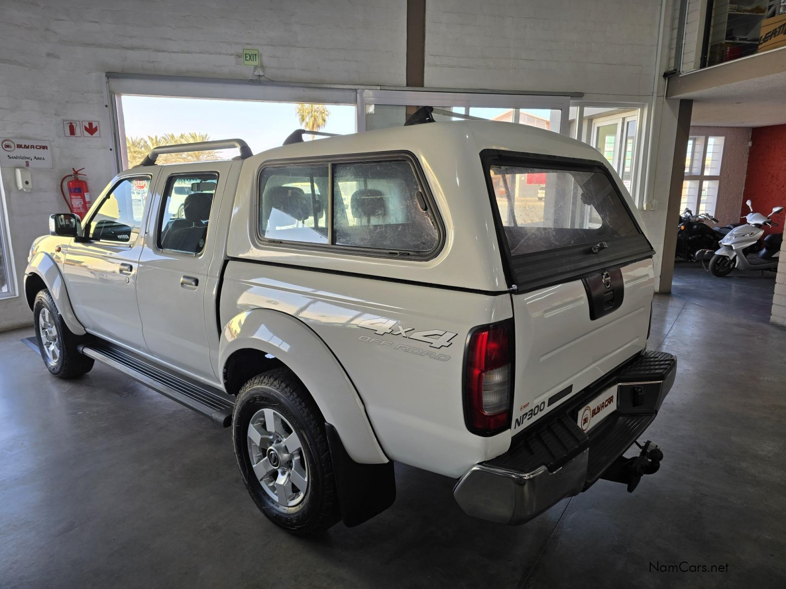 2020 Nissan NP300 photo 4