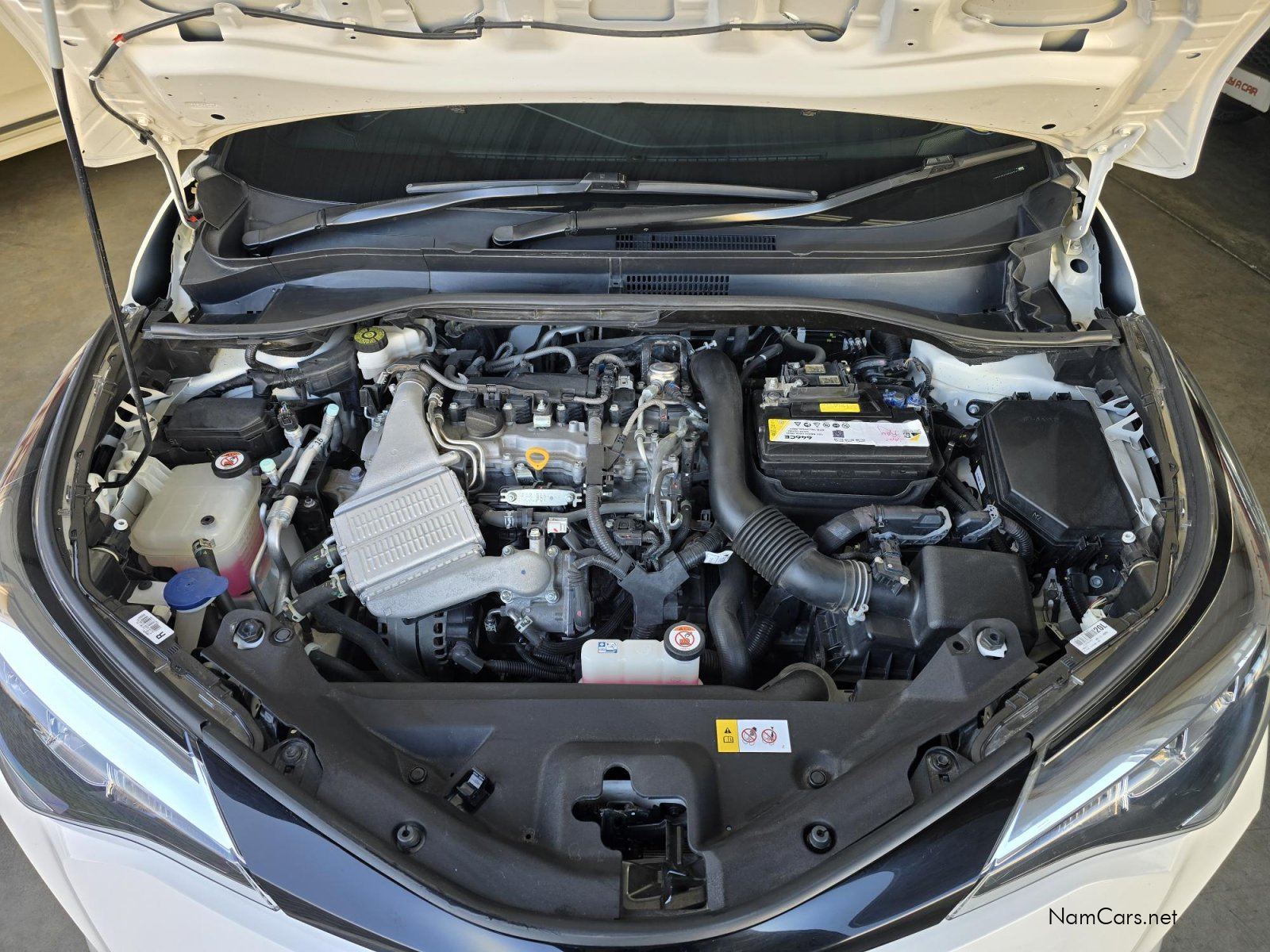 2022 Toyota C-HR photo 9