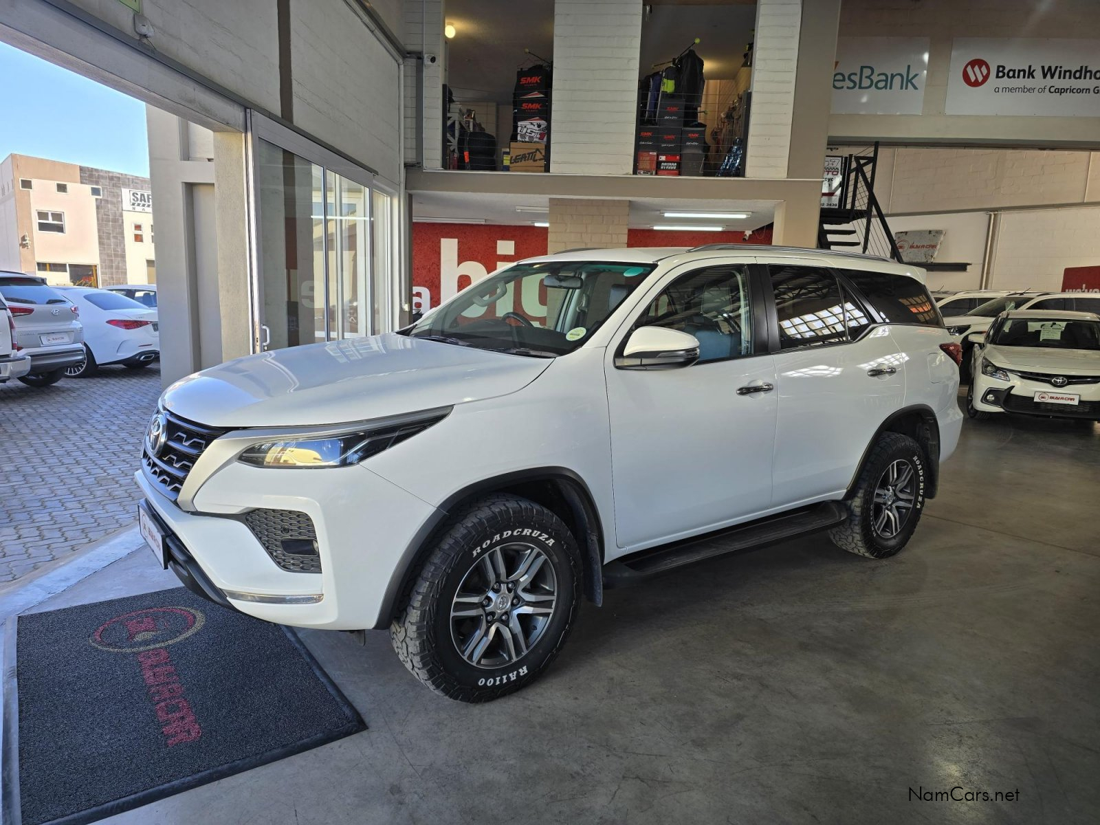 2022 Toyota Fortuner photo 3