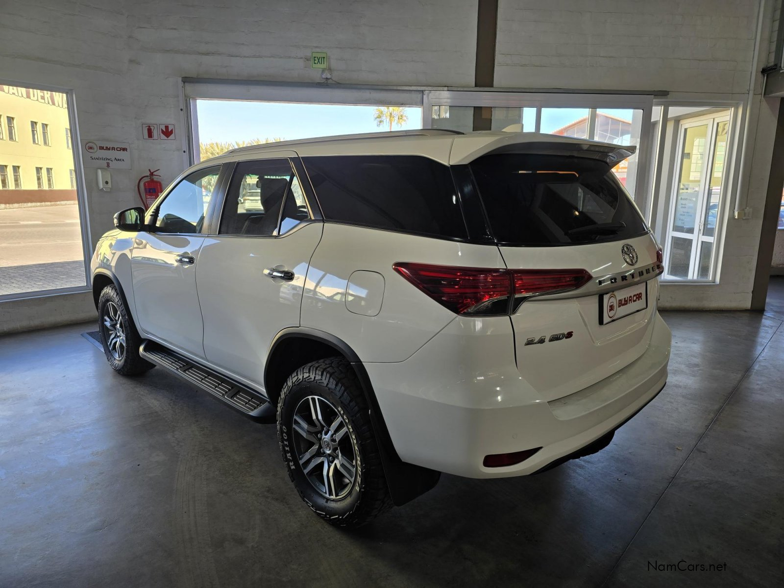 2022 Toyota Fortuner photo 4