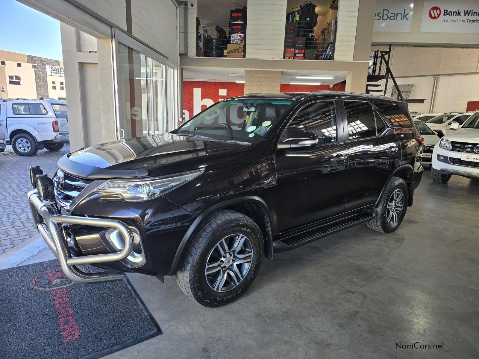 2016 Toyota Fortuner photo 3