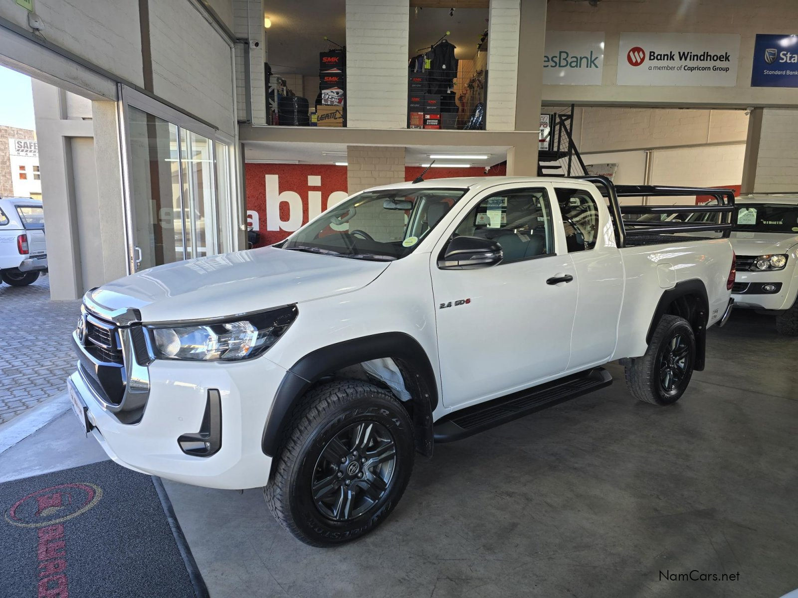 2024 Toyota Hilux photo 3