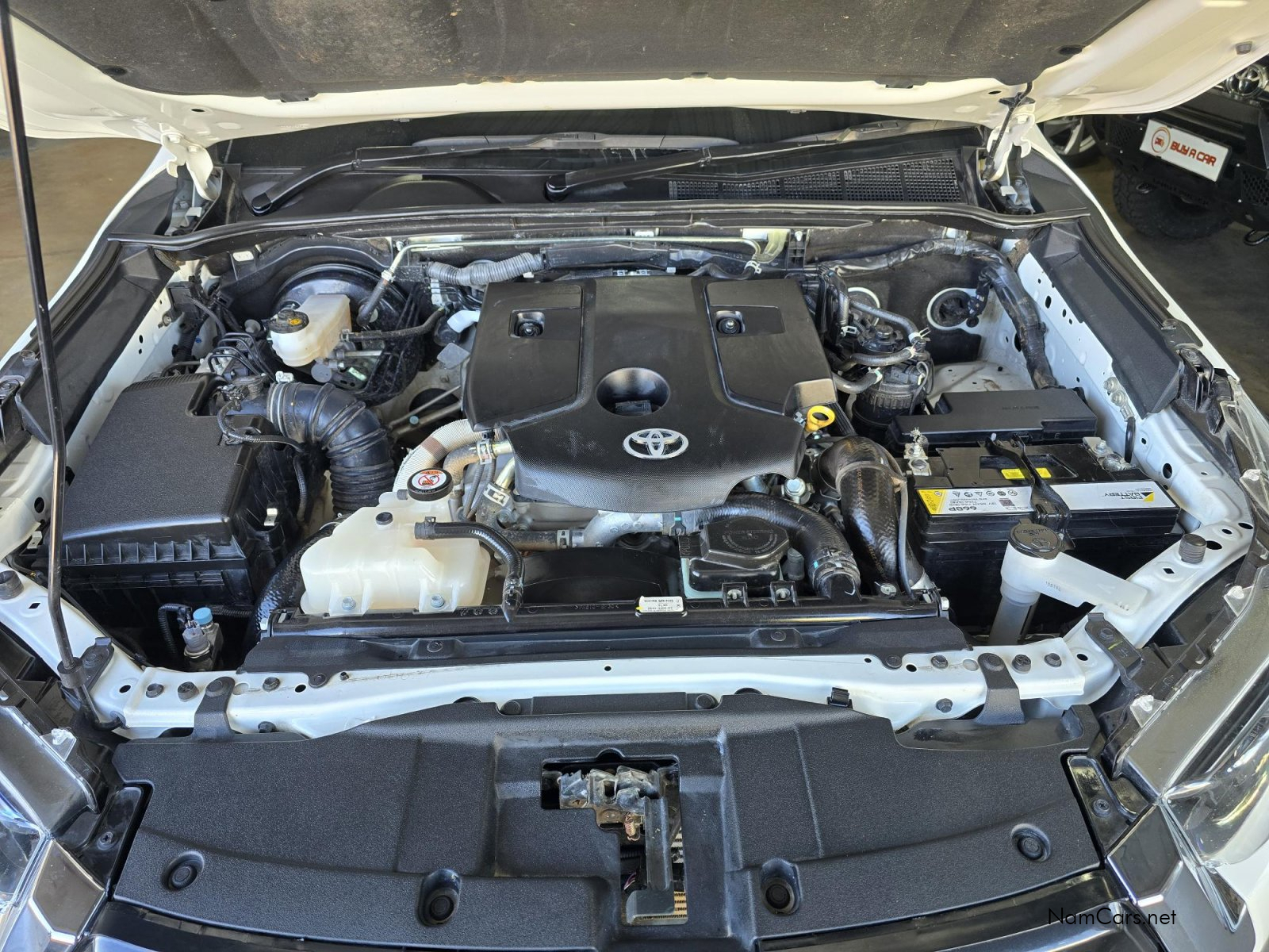2024 Toyota Hilux photo 9