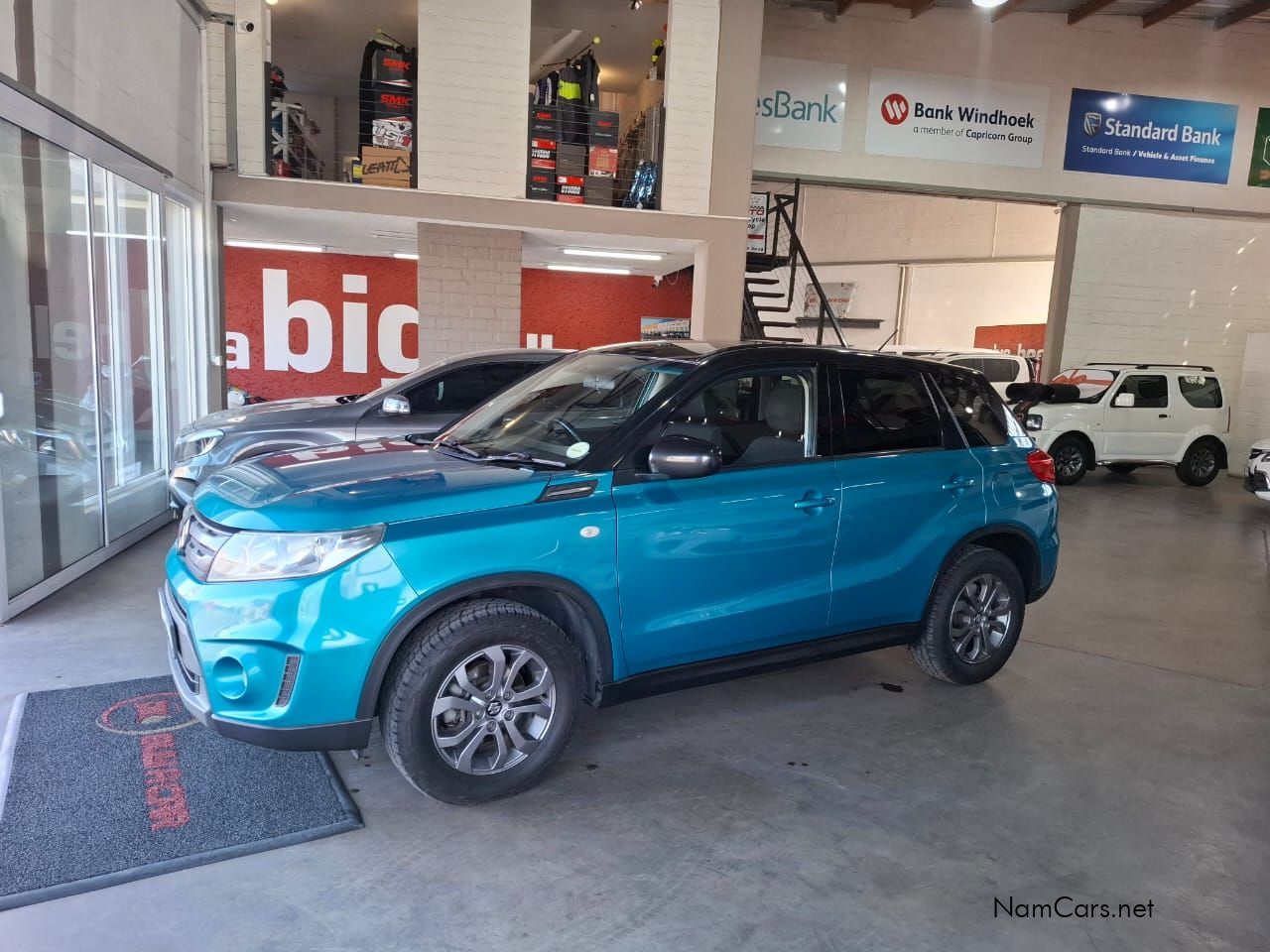 2017 Suzuki Vitara photo 3