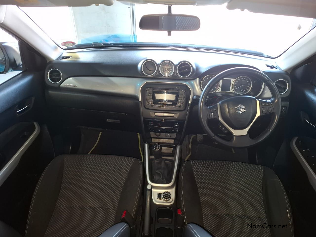 2017 Suzuki Vitara photo 8