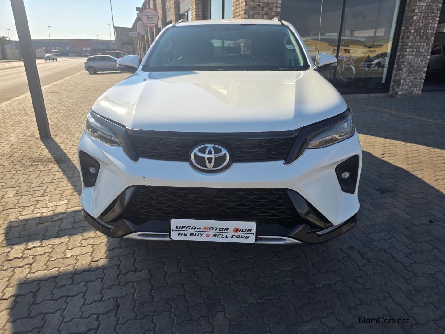 2024 Toyota Fortuner photo 2