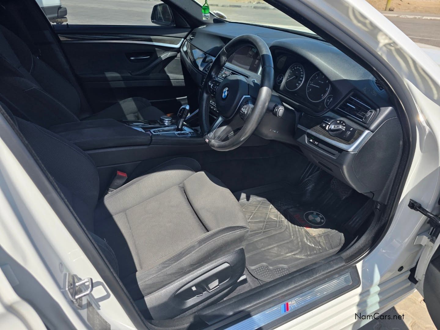 2015 BMW 5 Series photo 10