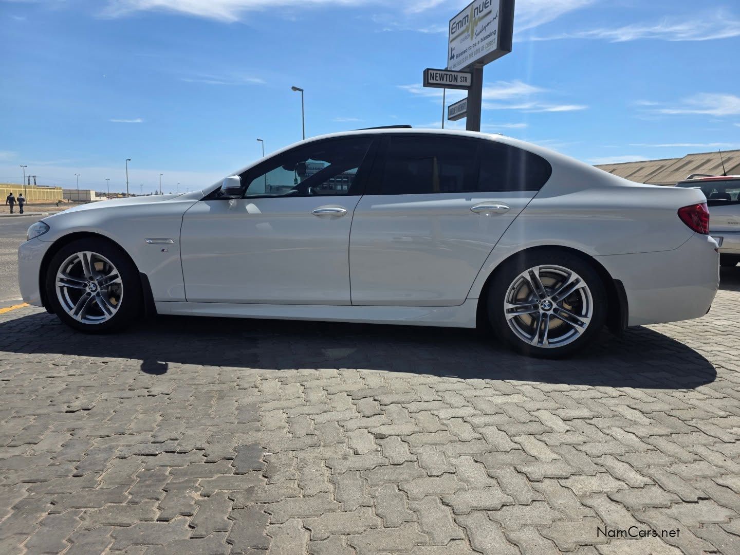 2015 BMW 5 Series photo 6