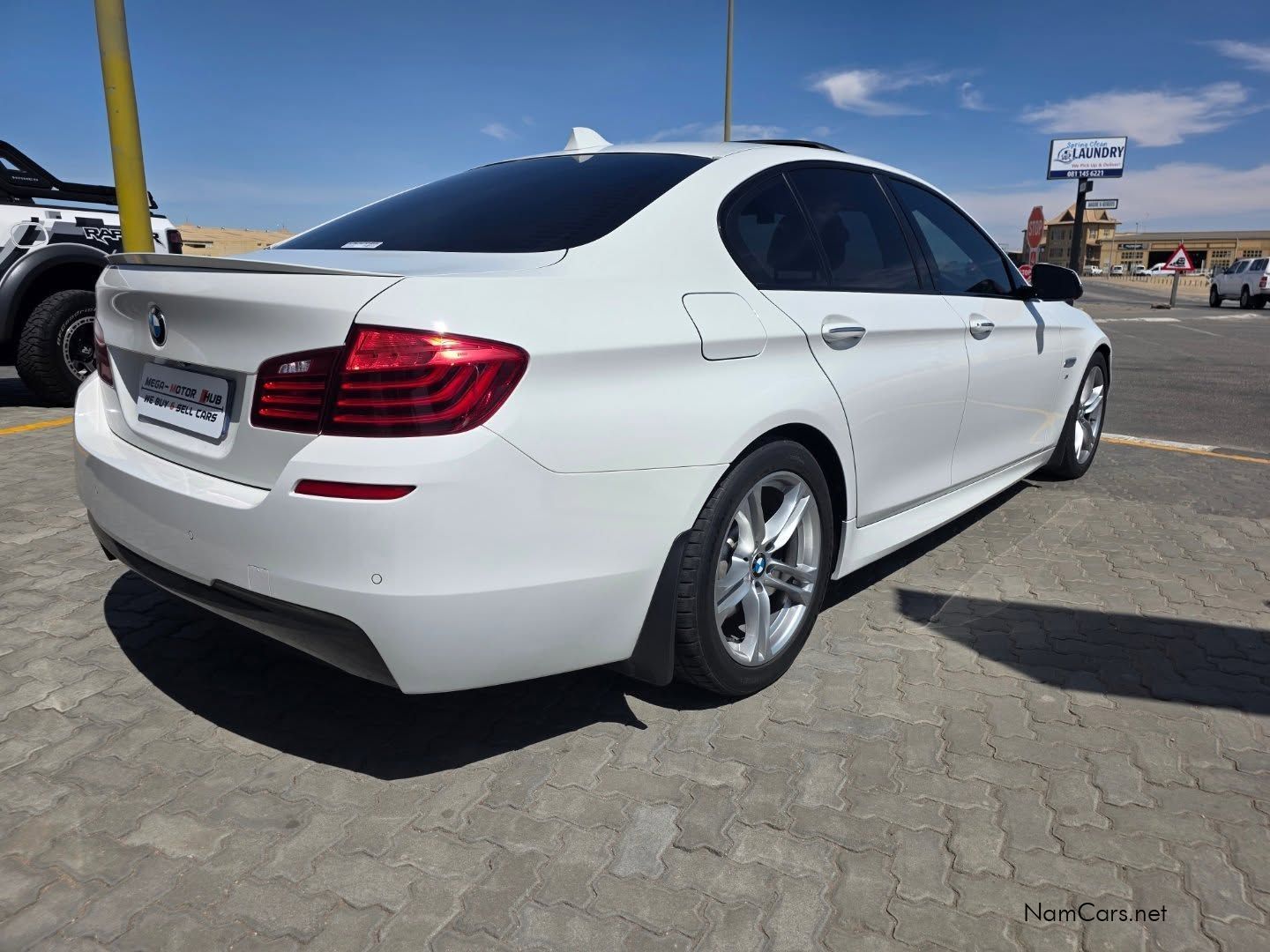 2015 BMW 5 Series photo 9