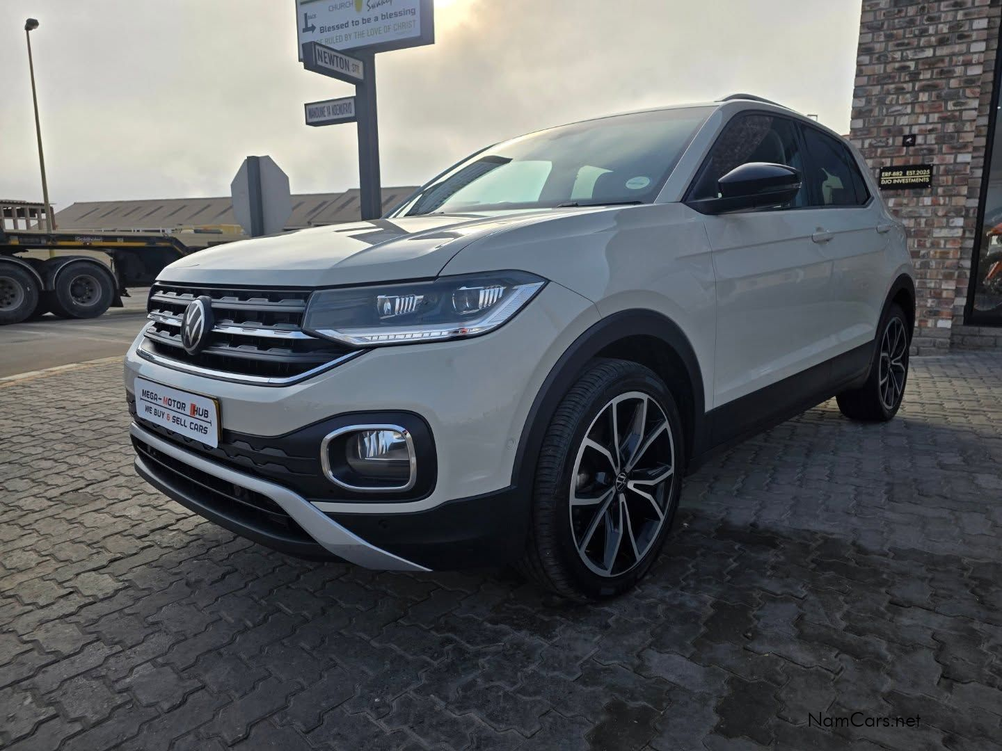2022 Volkswagen T-Cross photo 3