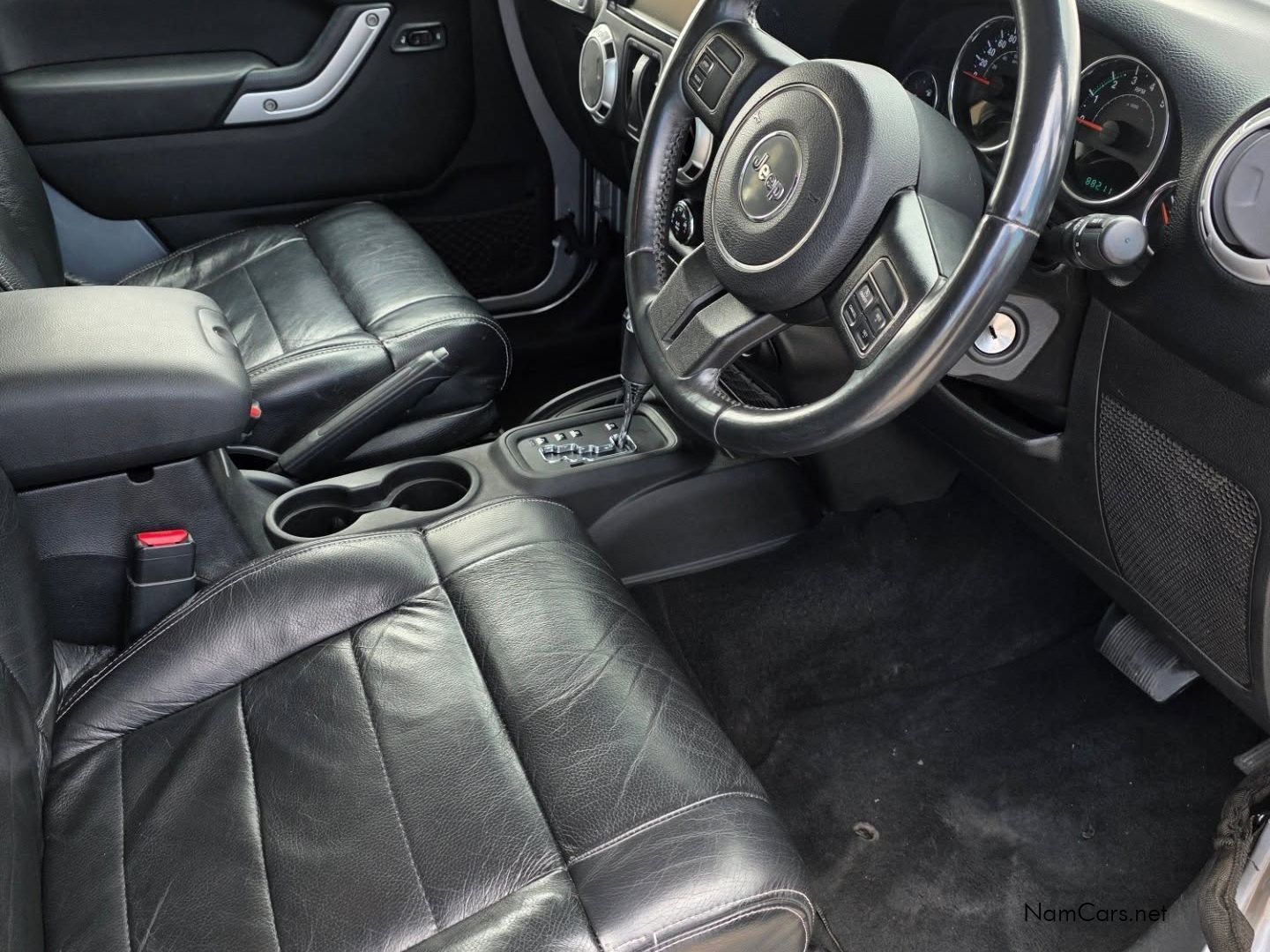 2014 Jeep Wrangler photo 11