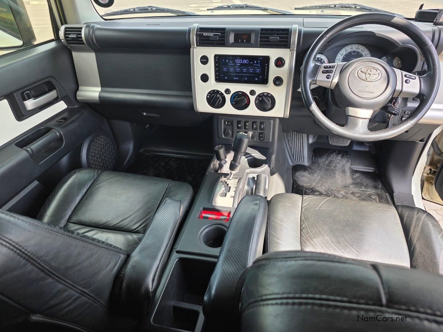 2014 Toyota FJ Cruiser photo 10