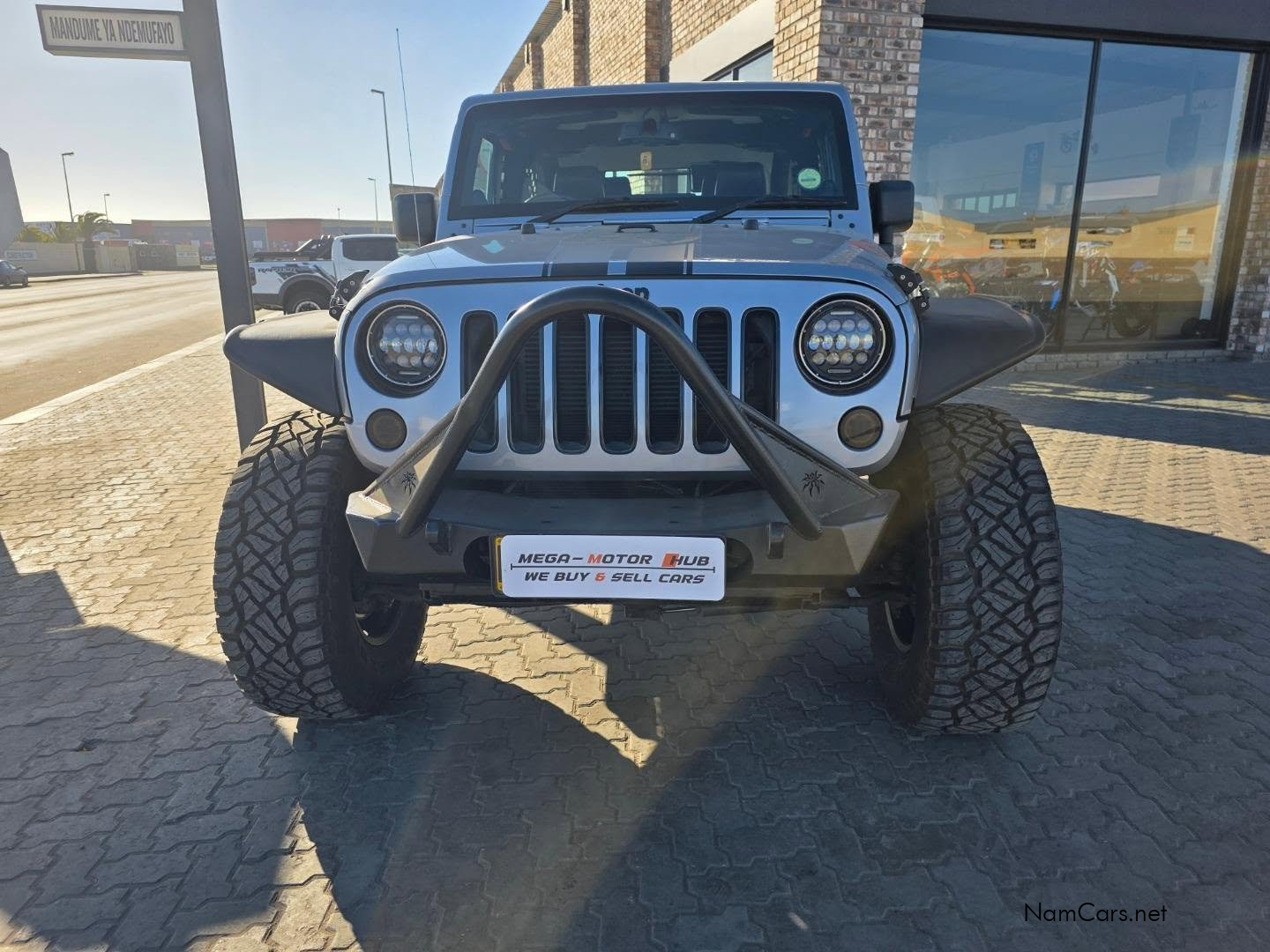 2014 Jeep Wrangler Sahara photo 2