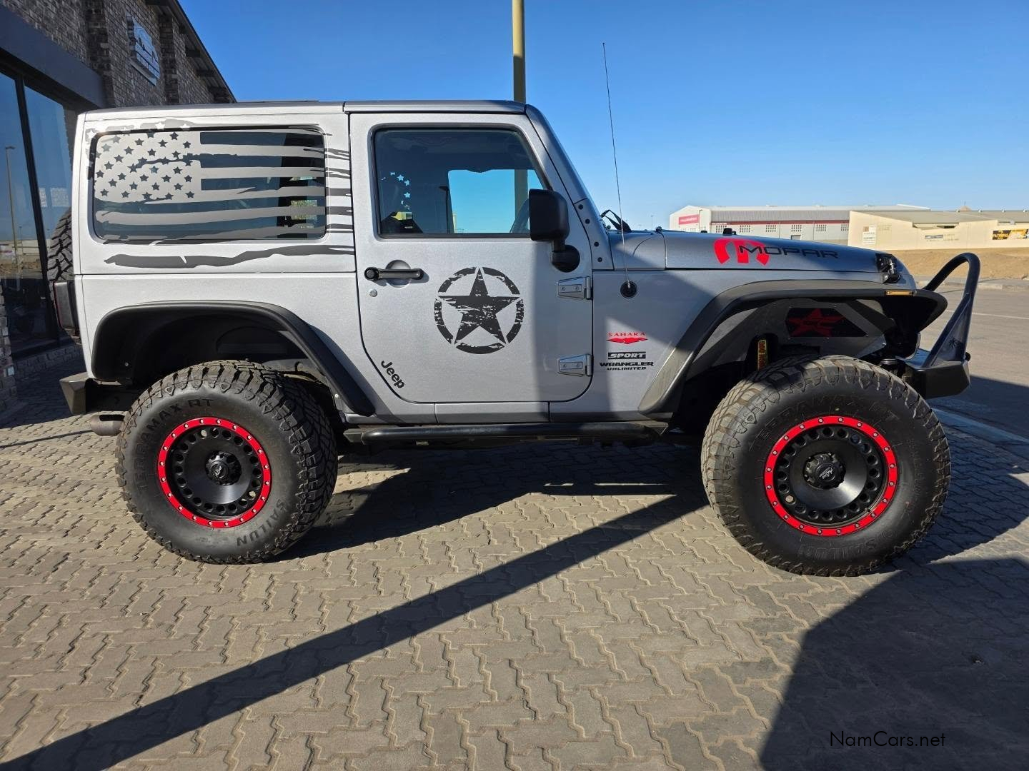 2014 Jeep Wrangler Sahara photo 6