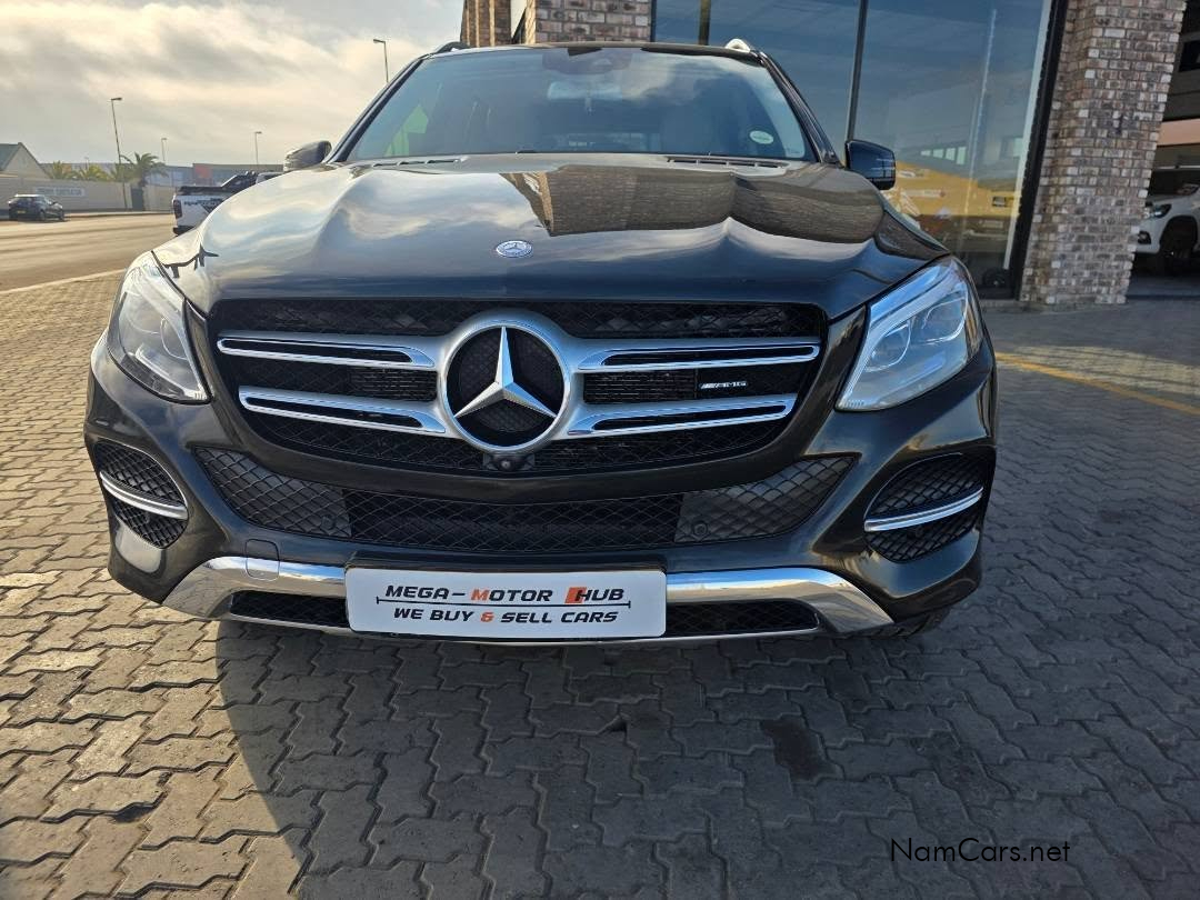 2017 Mercedes-Benz GLE photo 2
