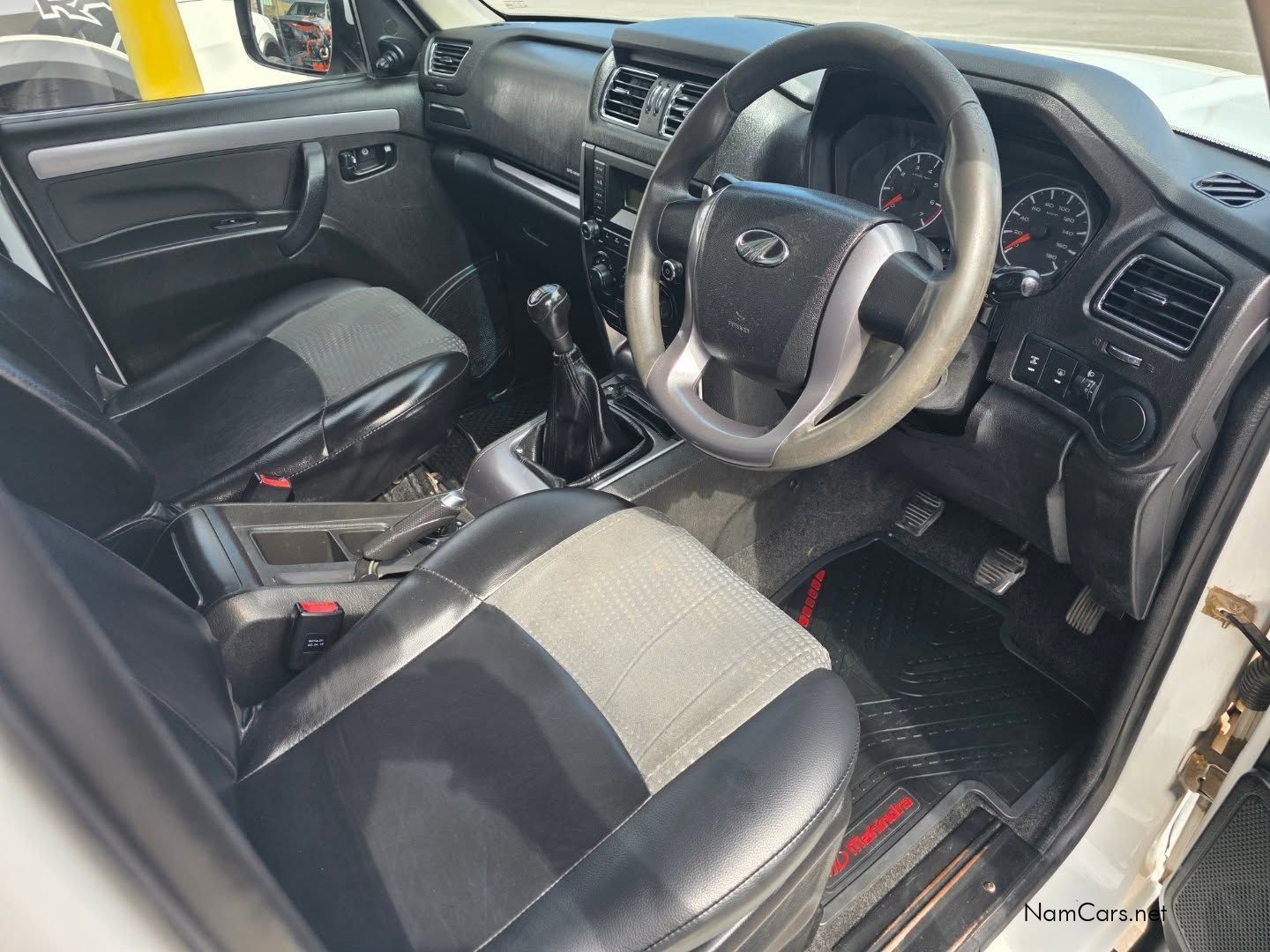 2019 Mahindra PIK UP photo 11