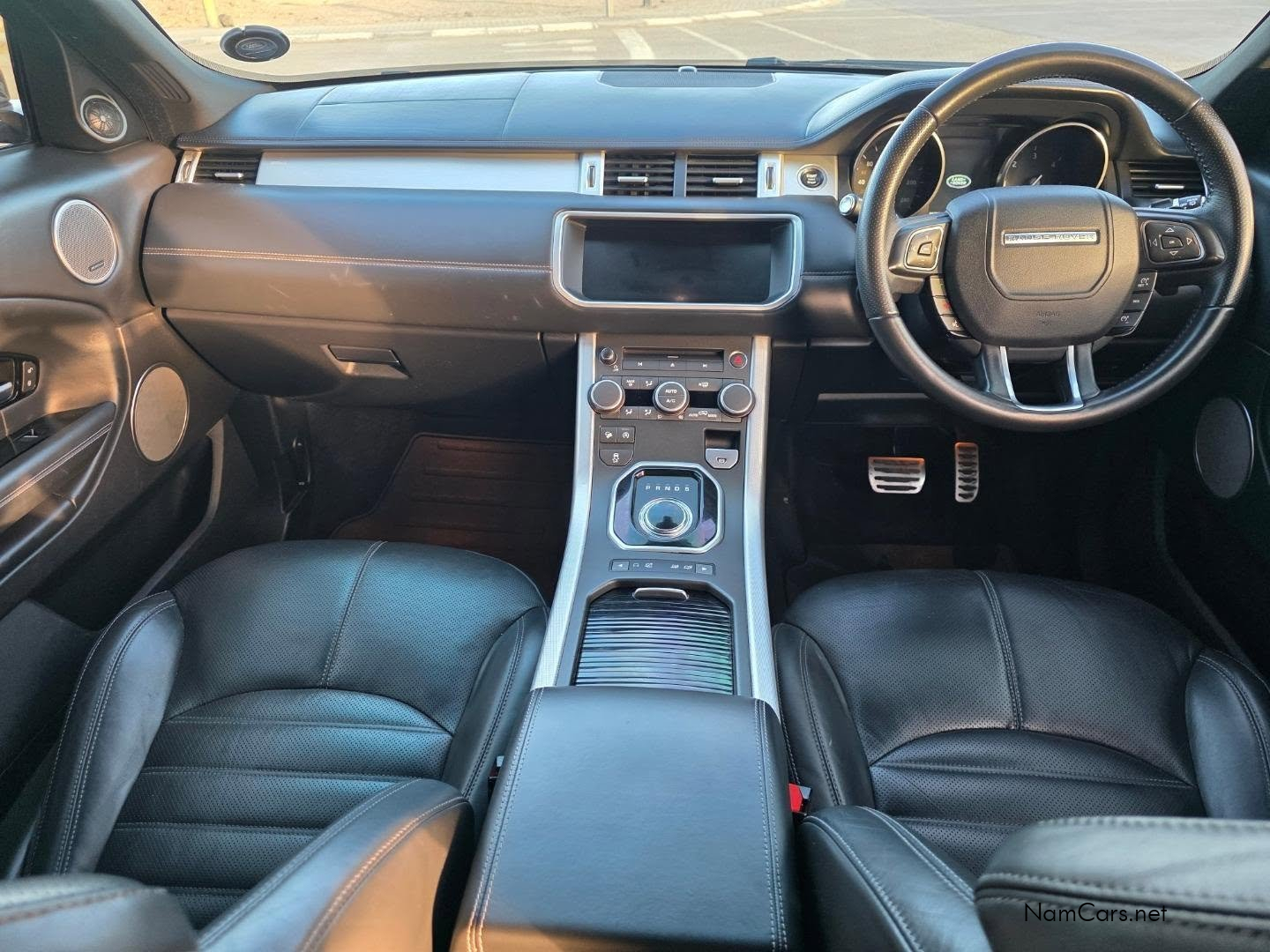 2018 Land Rover Range Rover photo 10