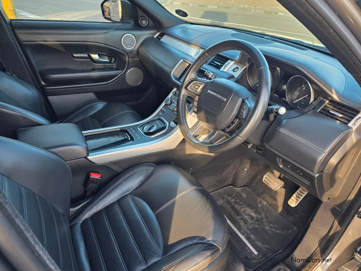 2018 Land Rover Range Rover photo 11