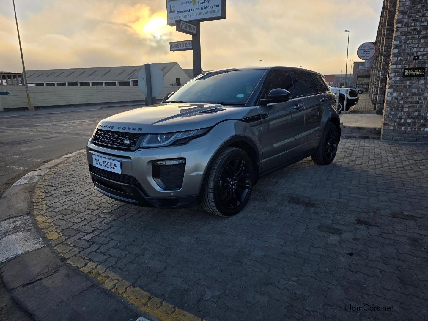 2018 Land Rover Range Rover photo 3