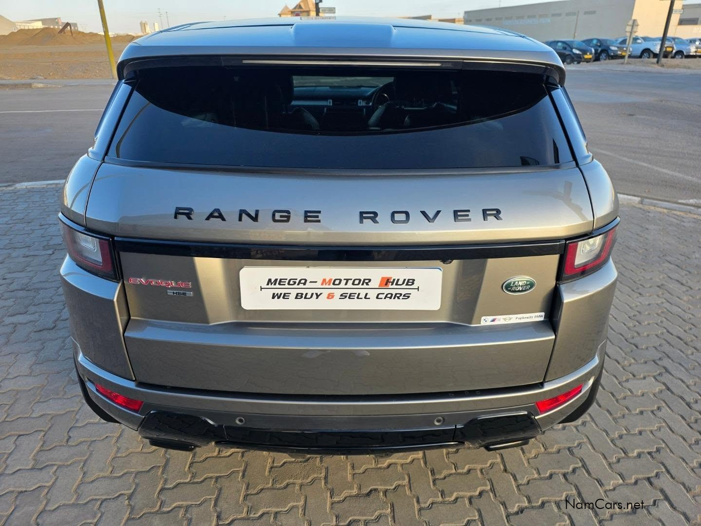 2018 Land Rover Range Rover photo 8