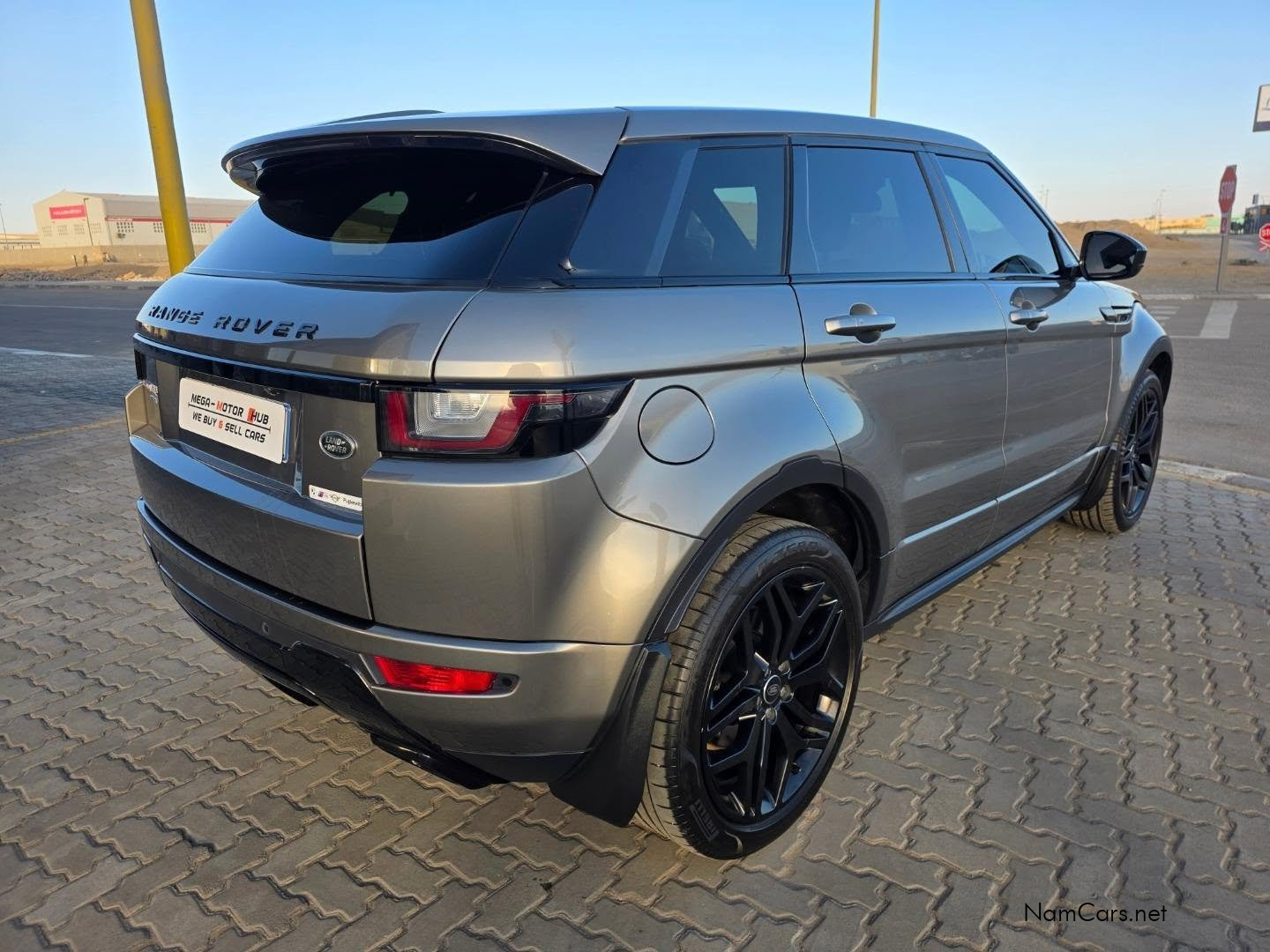 2018 Land Rover Range Rover photo 9