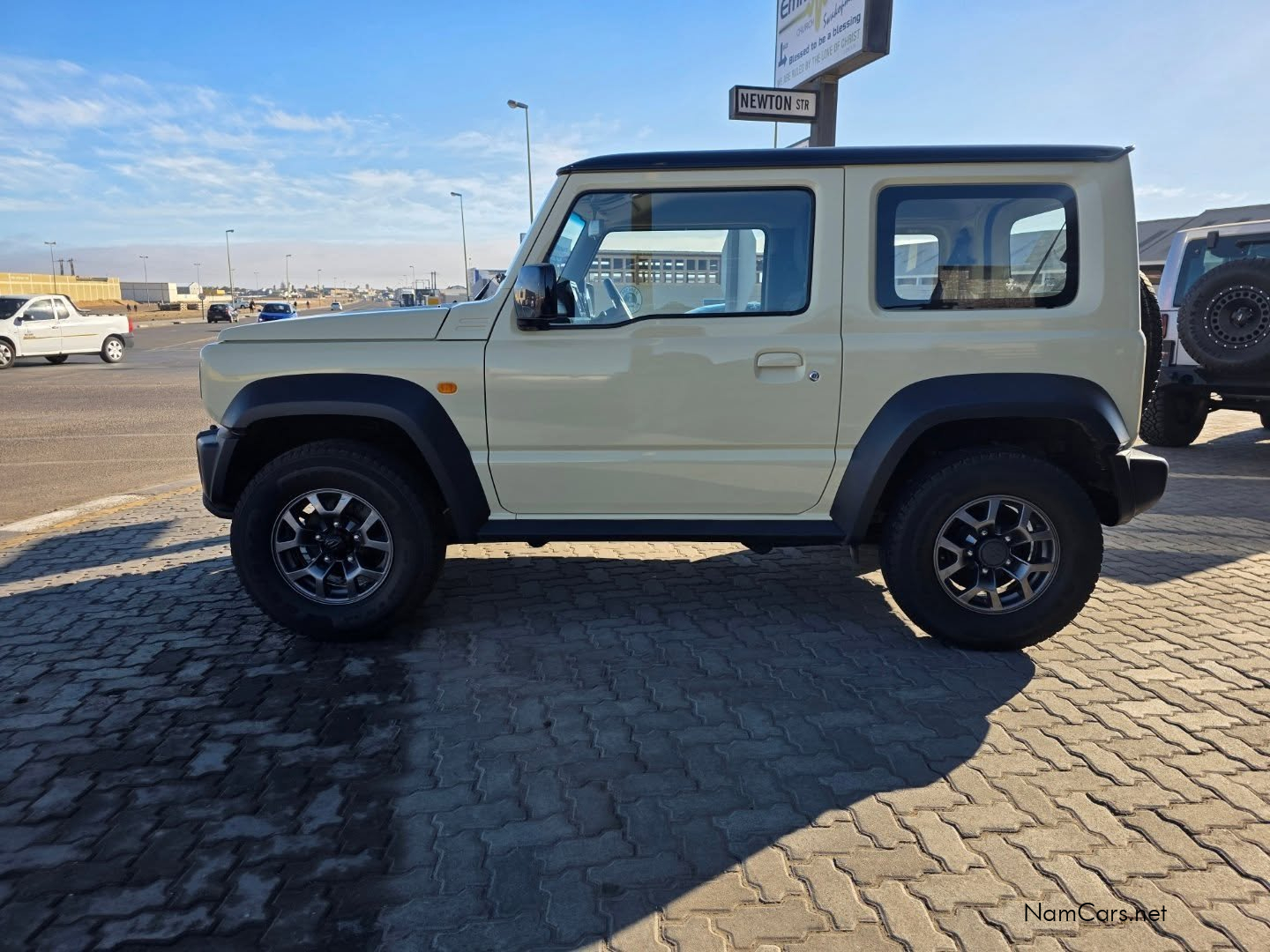 2022 Suzuki Jimny photo 7