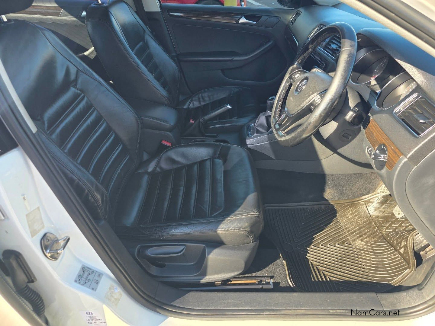 2017 Volkswagen Jetta photo 13
