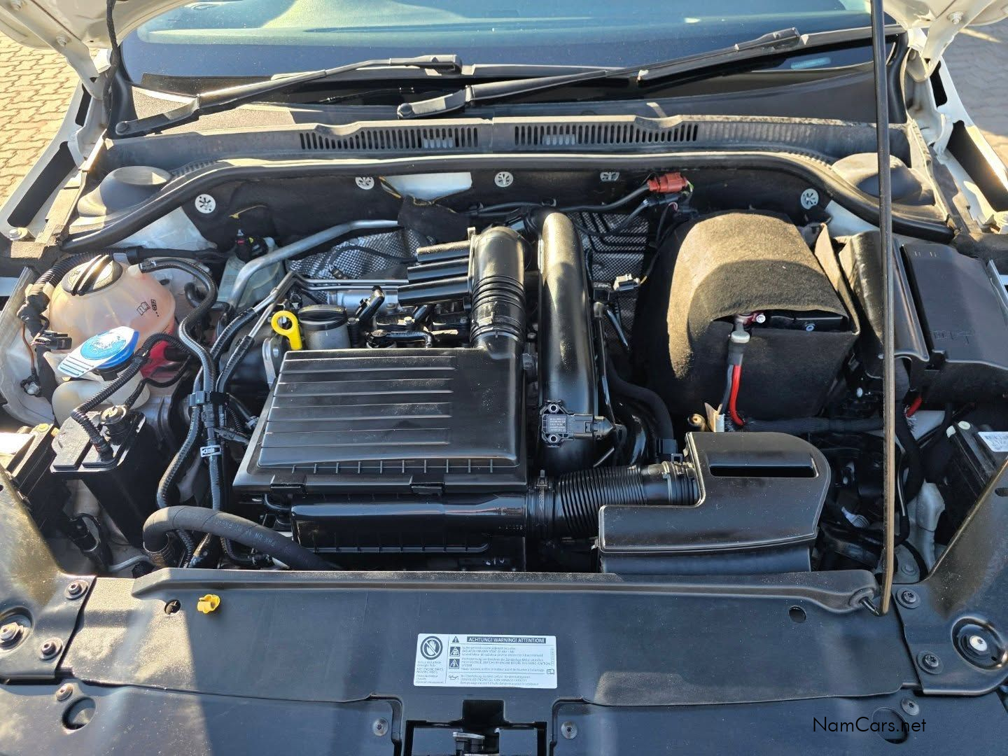 2017 Volkswagen Jetta photo 16