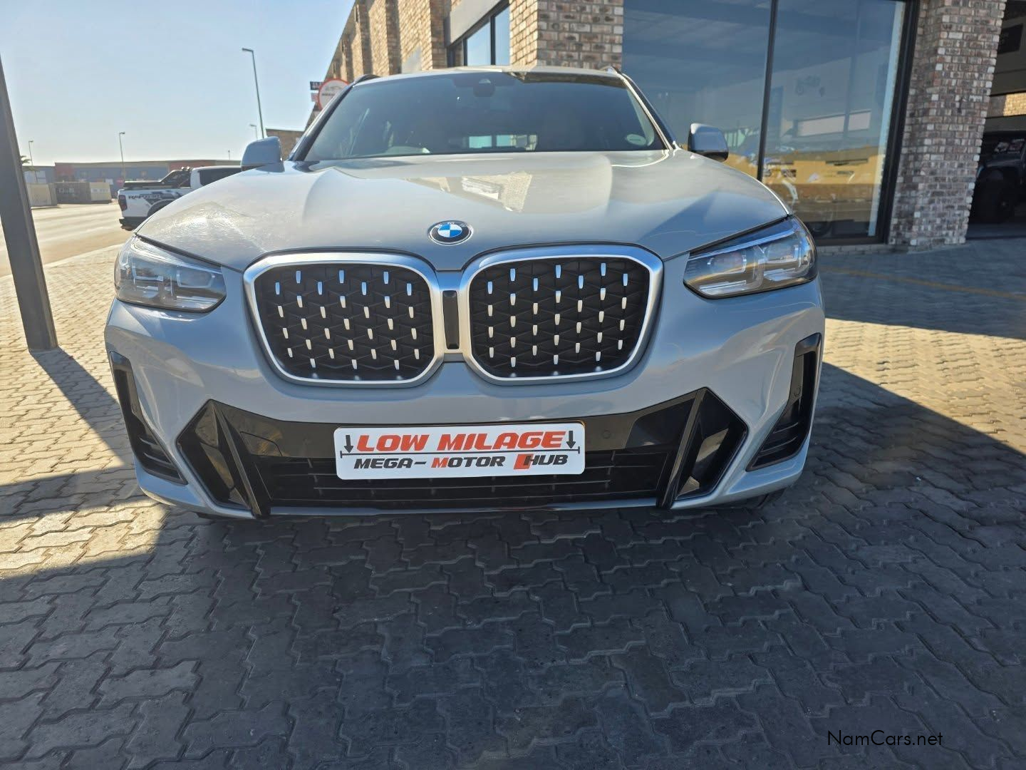 2022 BMW X4 photo 2