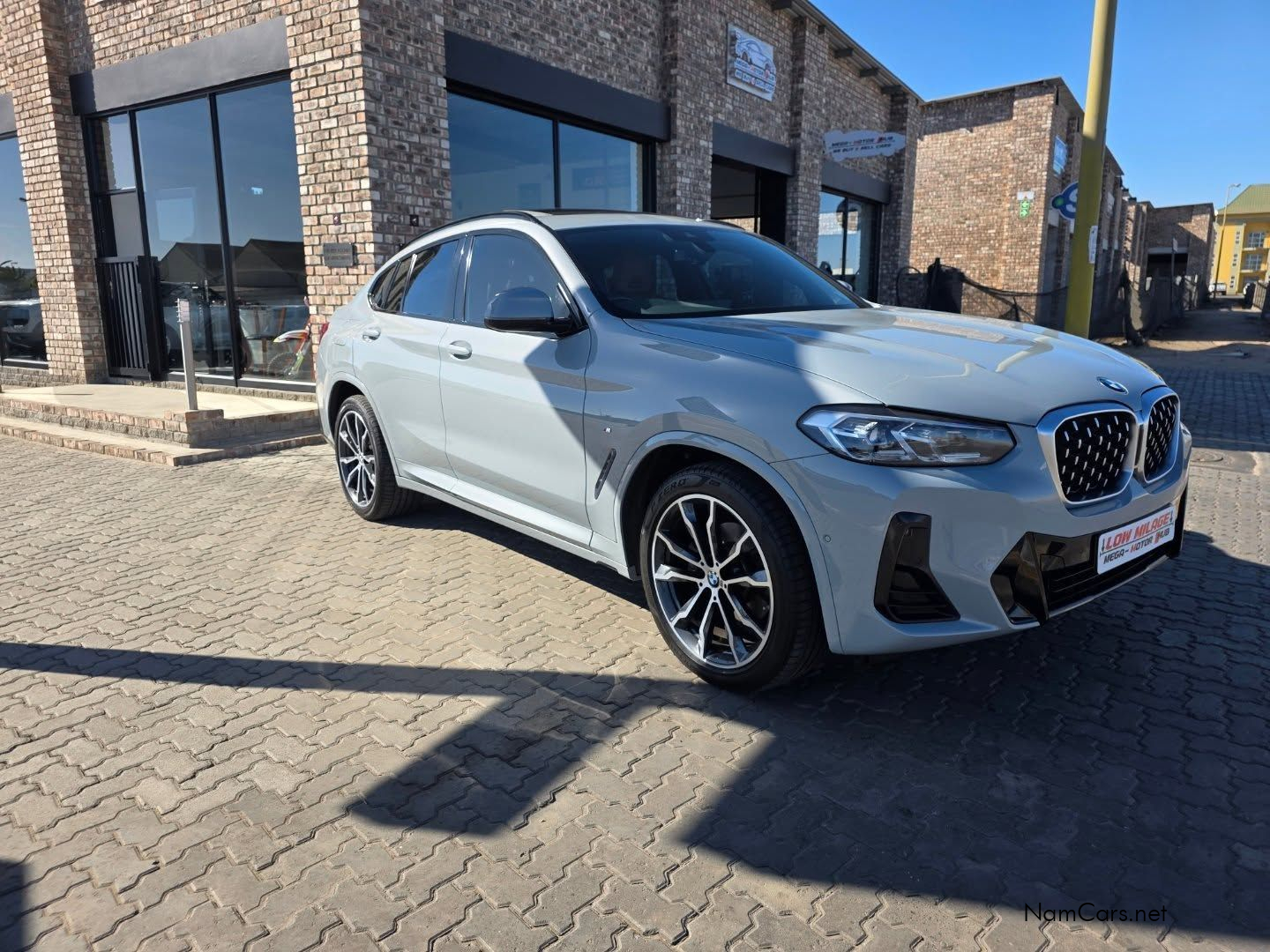 2022 BMW X4 photo 4
