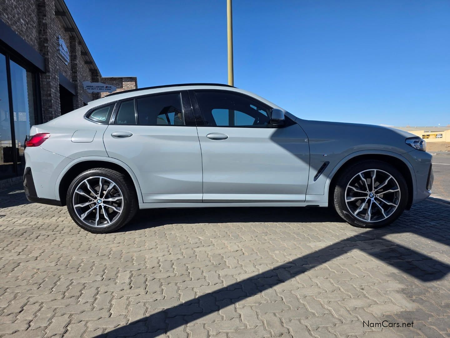 2022 BMW X4 photo 6
