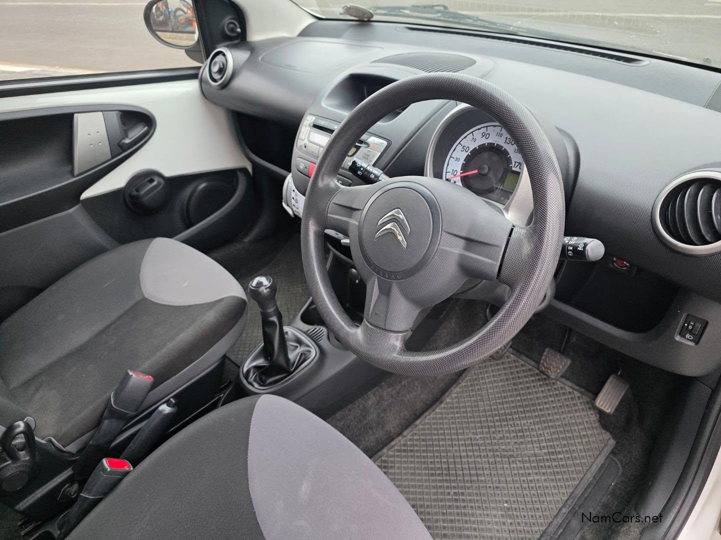 2015 Citroen C1 photo 11