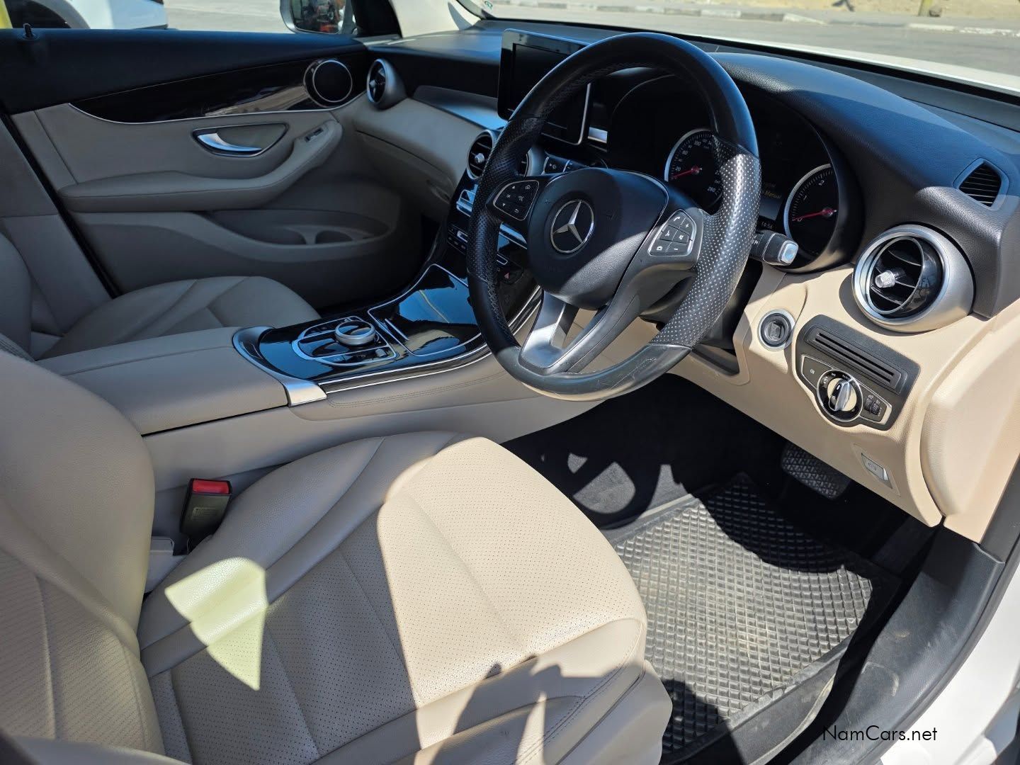 2016 Mercedes-Benz GLC photo 11