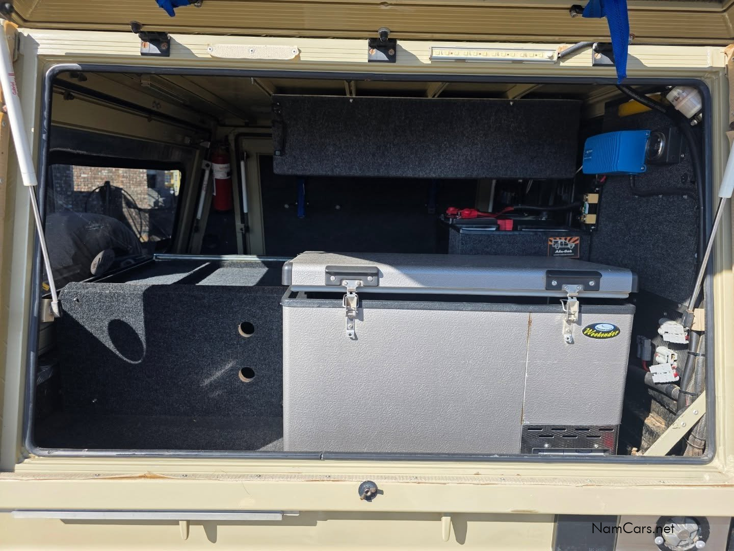 2005 Toyota Land Cruiser photo 16