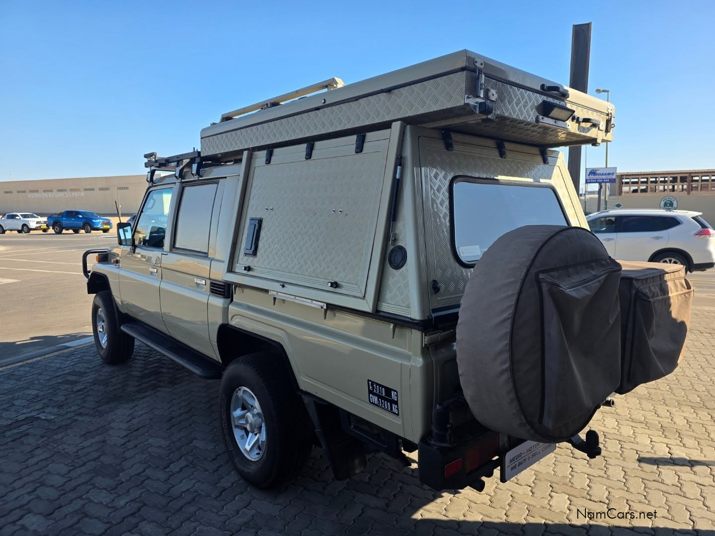 2005 Toyota Land Cruiser photo 7