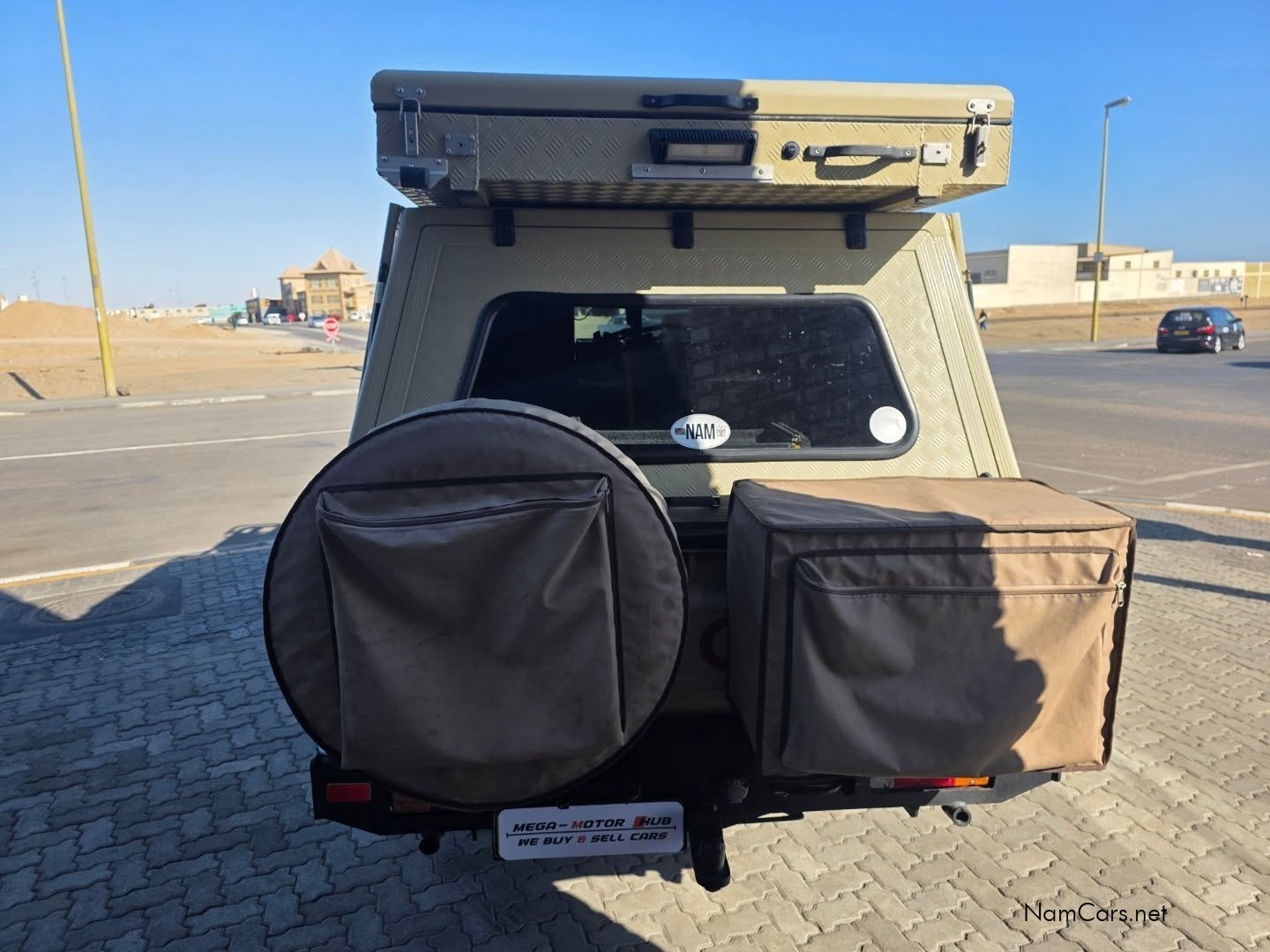 2005 Toyota Land Cruiser photo 8