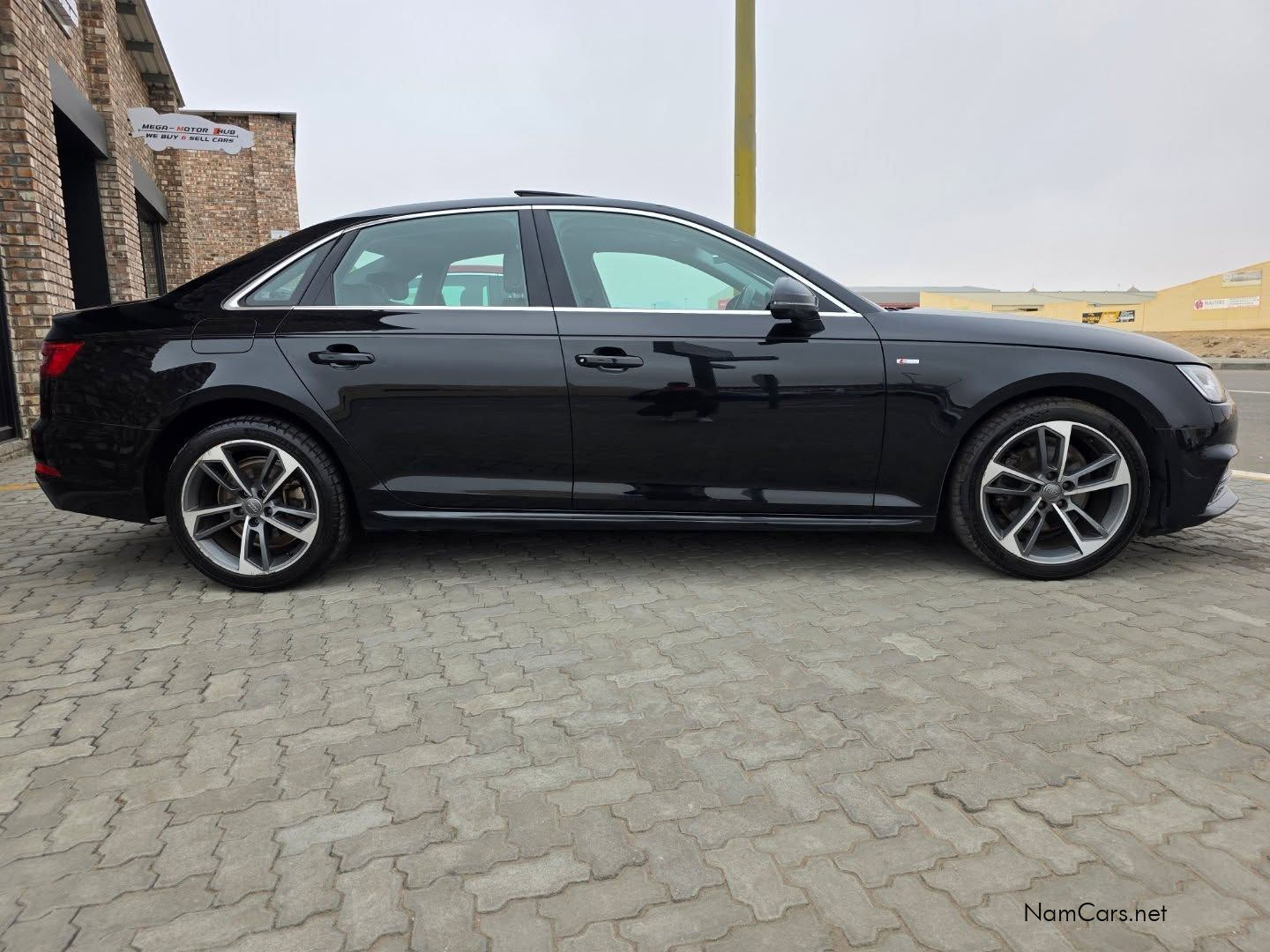 2017 Audi A4 photo 5