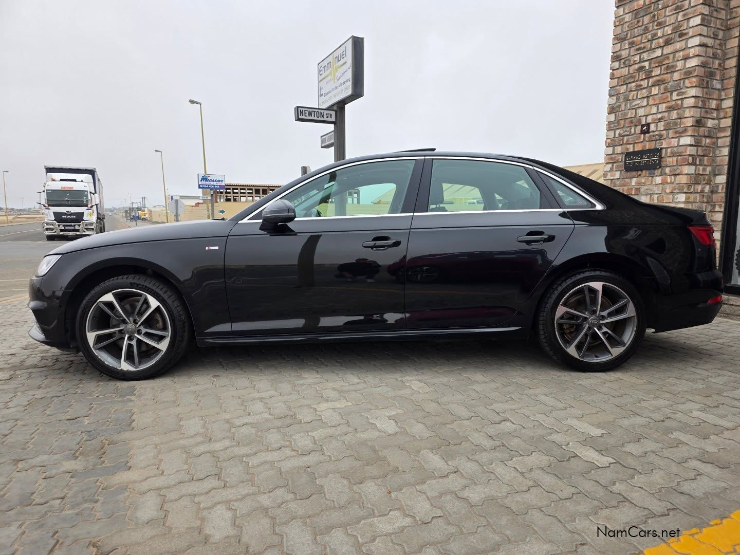 2017 Audi A4 photo 6
