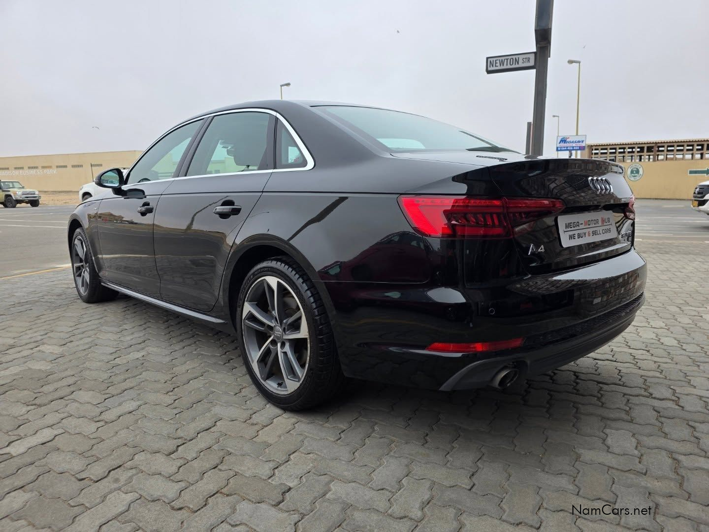 2017 Audi A4 photo 7
