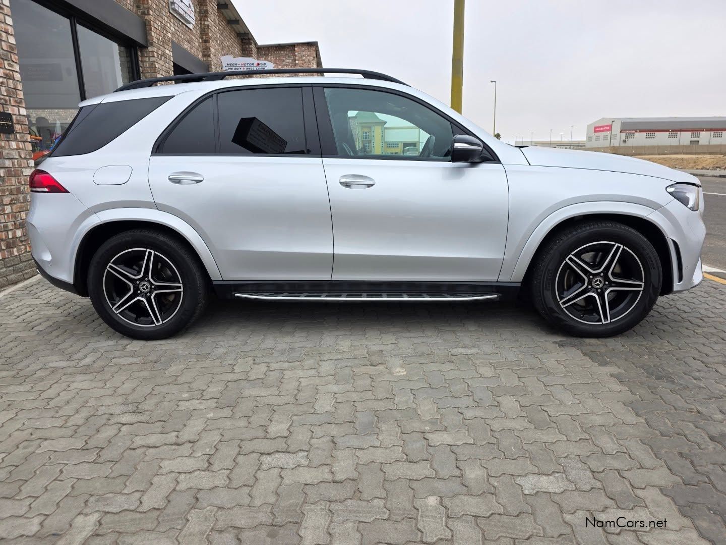2020 Mercedes-Benz GLE photo 5