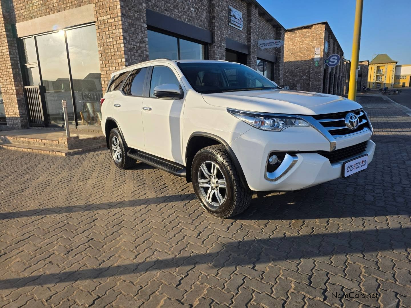 2018 Toyota Fortuner photo 5