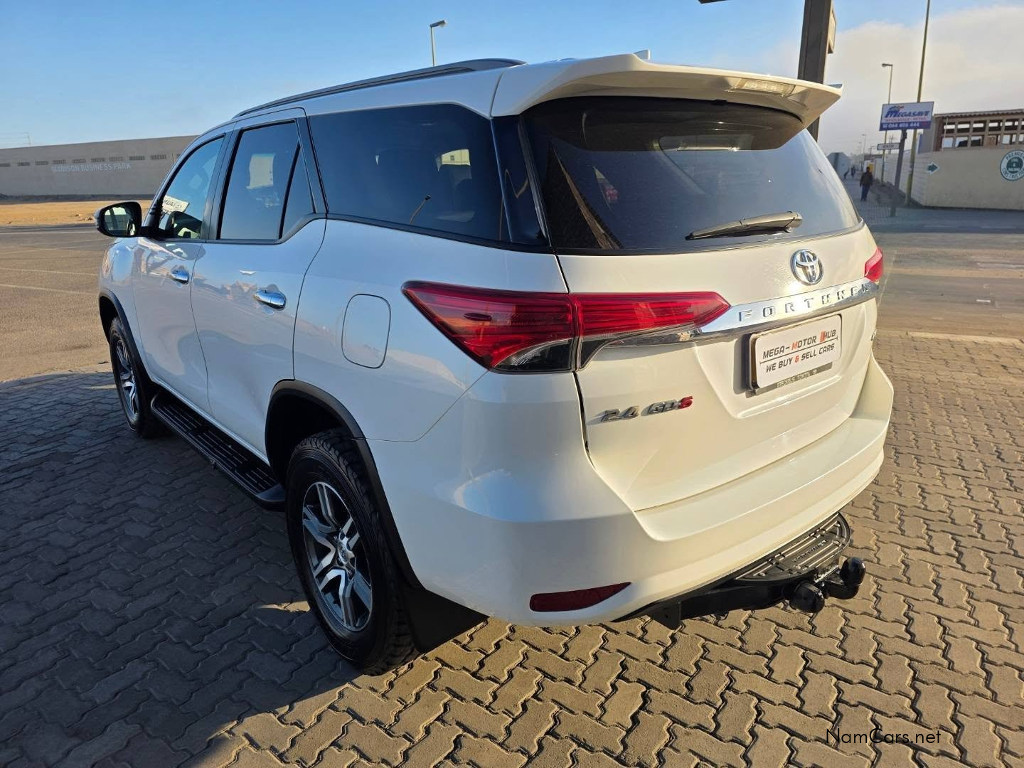 2018 Toyota Fortuner photo 8