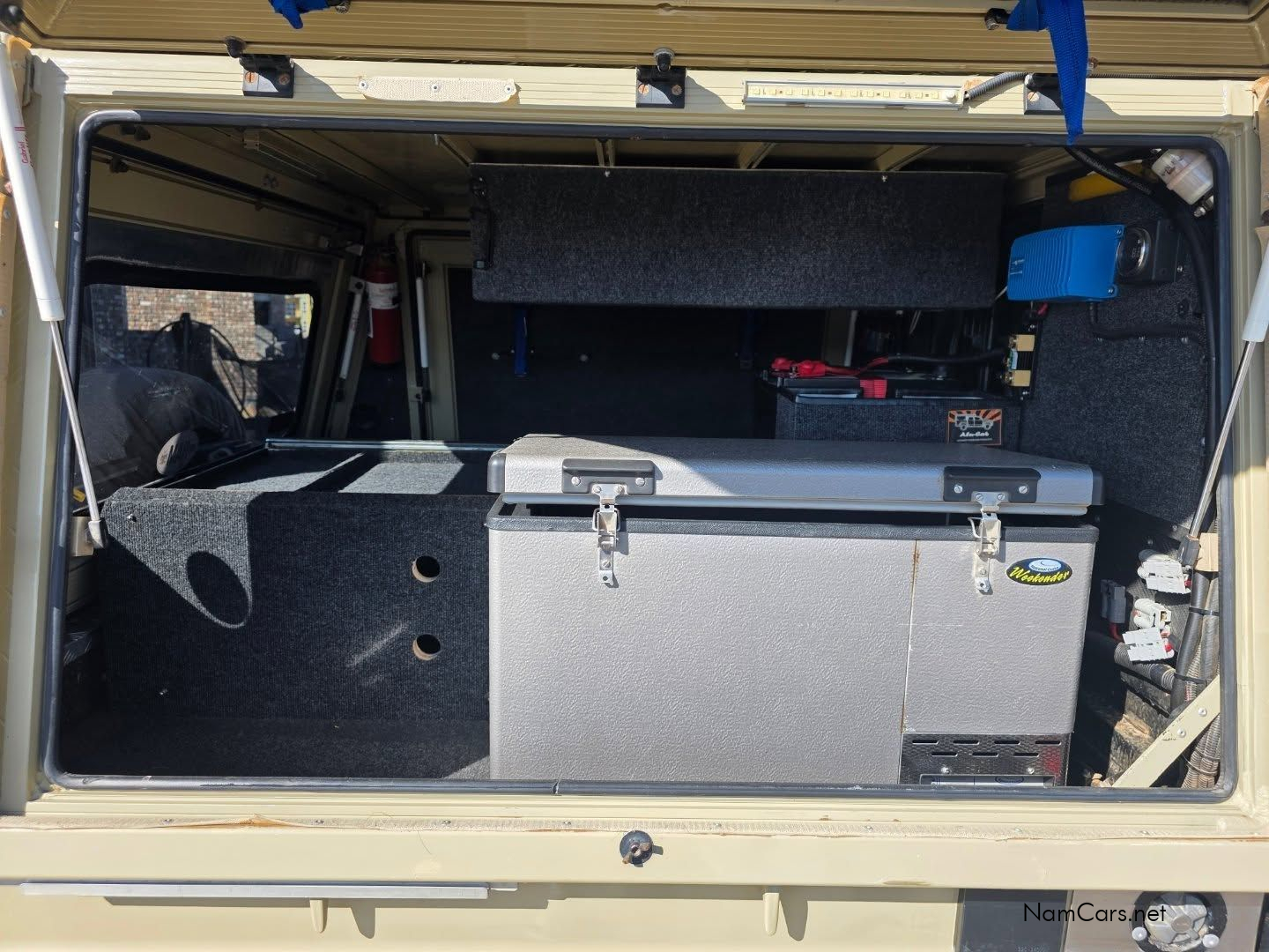 2005 Toyota Land Cruiser photo 16