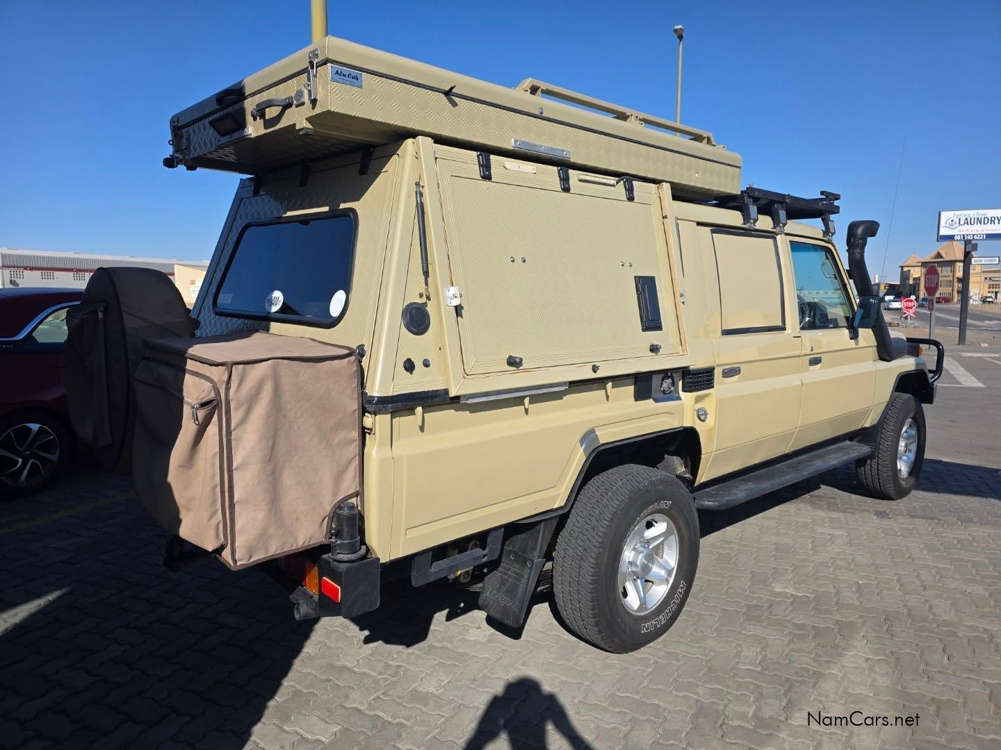 2005 Toyota Land Cruiser photo 9