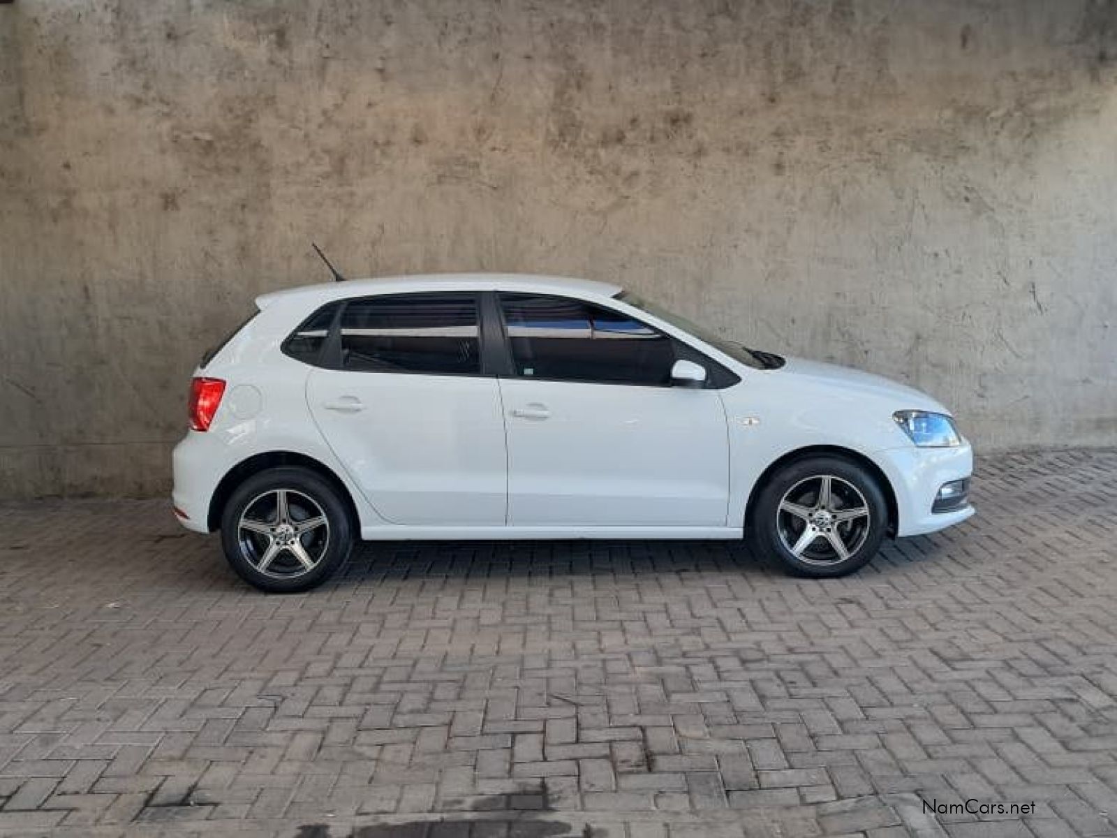 2020 Volkswagen Polo Vivo photo 3