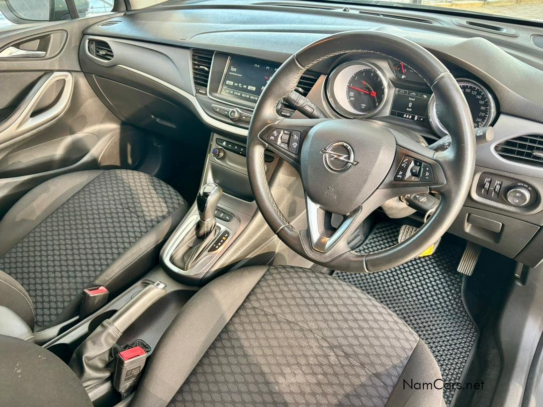 2020 Opel Astra photo 5