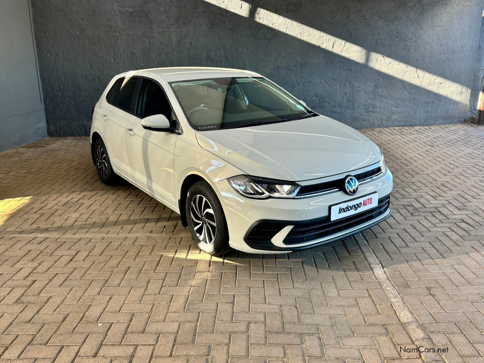 2022 Volkswagen Polo photo 1